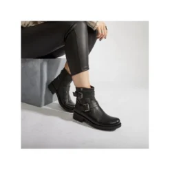 Abigaill Black Leather -Step In Trendy Style abigaill black leather p10603 67054 medium