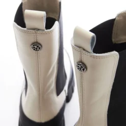 Diiva White Leather -Step In Trendy Style diiva white leather p12151 76291 medium