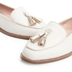 Emmarose W Off White Leather -Step In Trendy Style emmarose w off white leather p12955 91756 medium