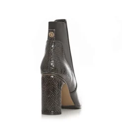 Katiee Black Patent -Step In Trendy Style katiee black patent p10904 84313 medium