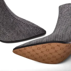 Keri Monochrome Textile -Step In Trendy Style keri monochrome textile p13753 90838 medium