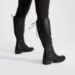 Lucura Black Leather -Step In Trendy Style lucura black leather p9092 55633 medium