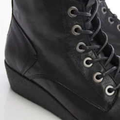 Selby Black Leather -Step In Trendy Style selby black leather p11837 74881 medium