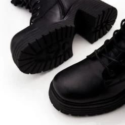 Sh Arenal Black Leather -Step In Trendy Style sh arenal black leather p13632 90139 medium